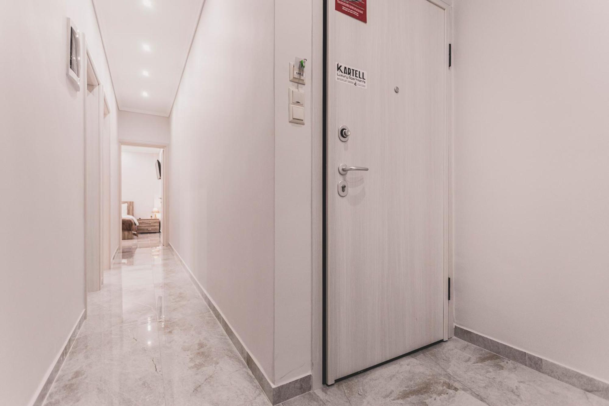 Kartell Luxury Apartment Thessaloniki Center Buitenkant foto